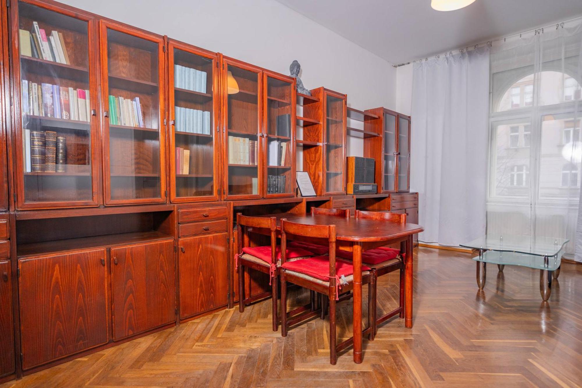 1 Bob's - 2 Bedrooms And Living Appartamento Praga